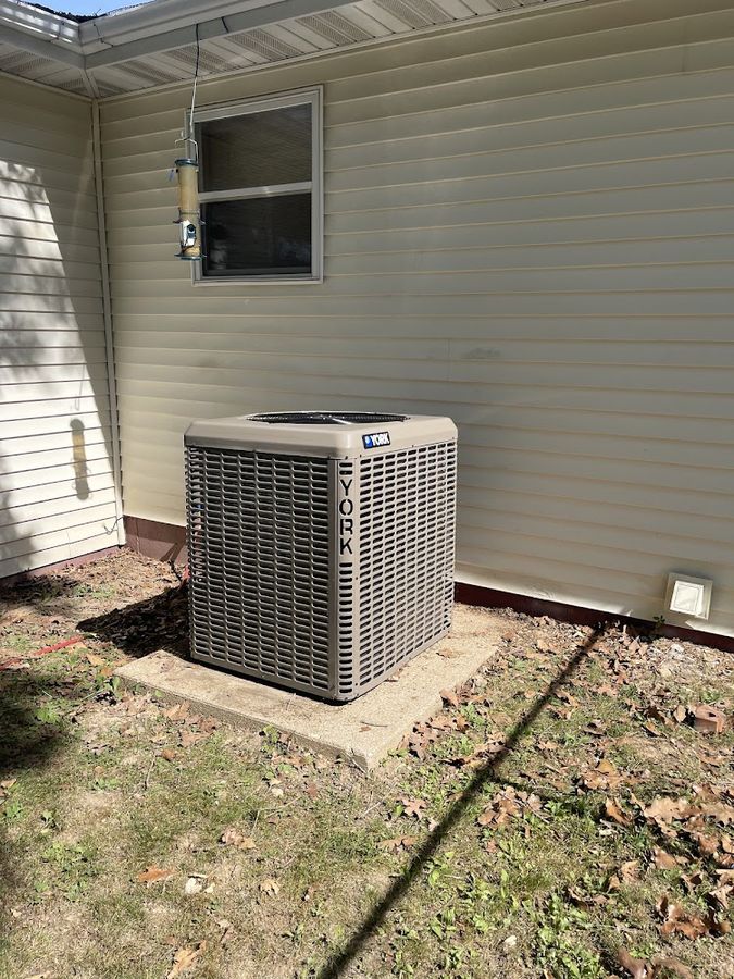 York outdoor condenser installed at a central Missouri home